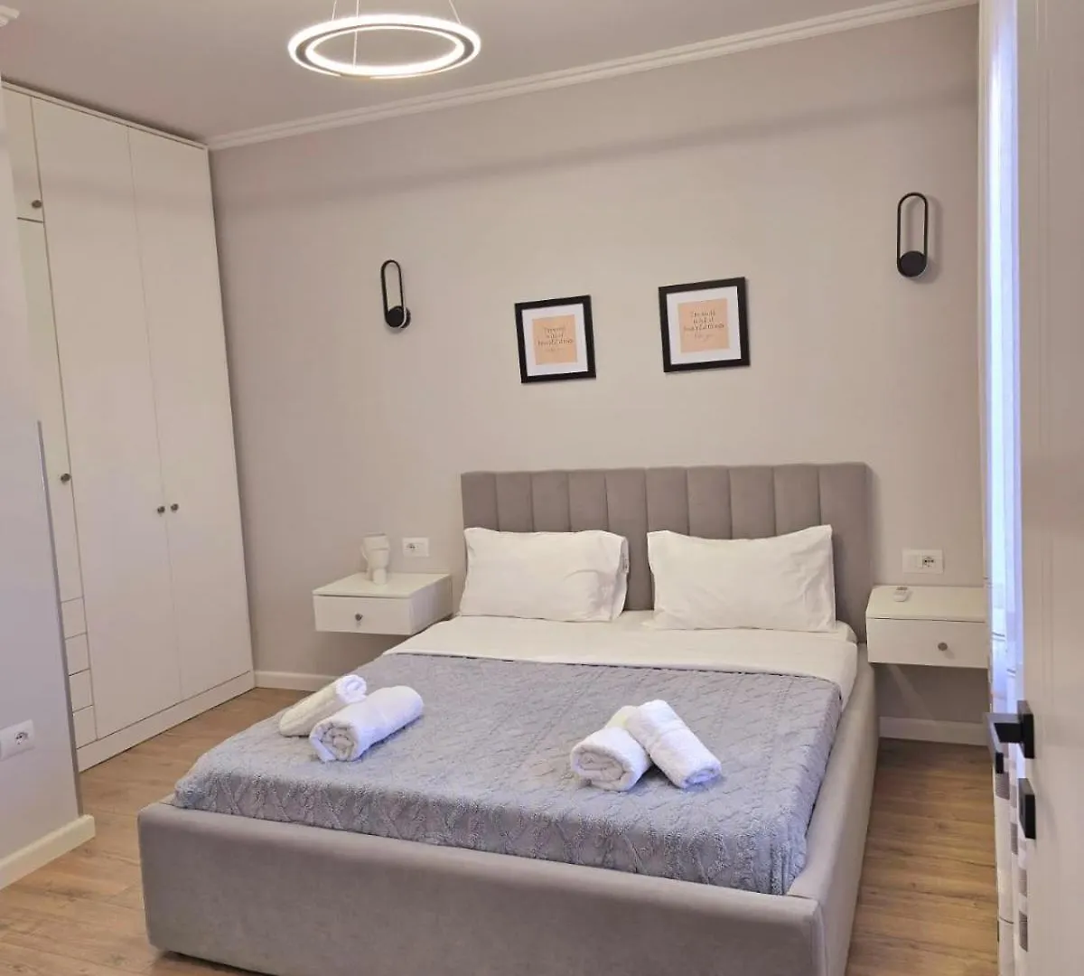 Siart Apartment Tirana
